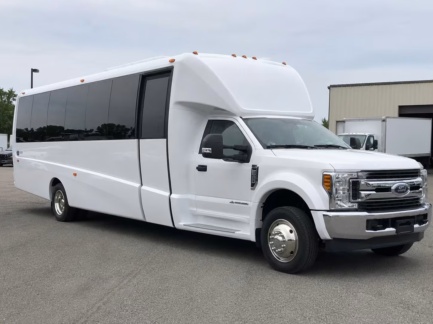 book a minibus or charter bus to fontenelle forest and outdoor education sites